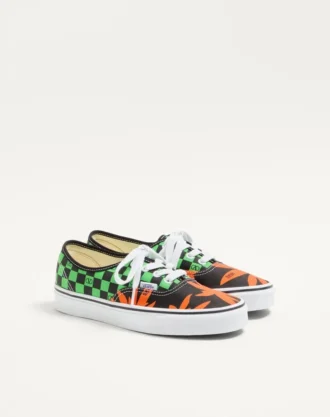 Ténis de tecido Valentino Garavani e Vans com estampado VLogo Checkerboard e Tropical Leaves